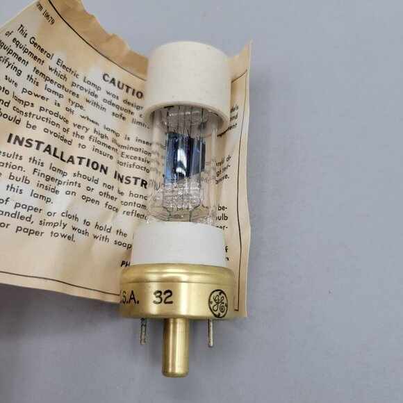 GE 120V 500W and Sylvania 120V 600W Quartzline Lamps GOK Editor Lamp Lot - Picture 4 of 12